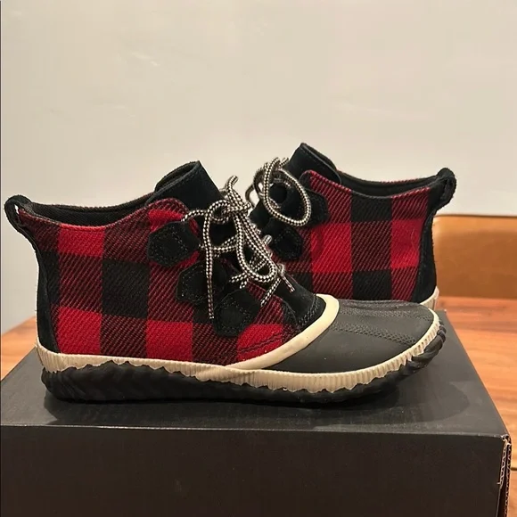 Sorel Womens Red/Black Plaid Waterproof Out N About Boots - Picture 7 of 8